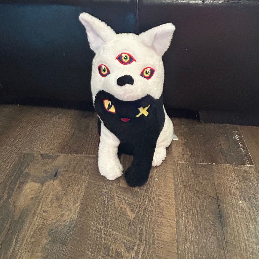 Meow Wolf Cat Wolf Twisted Multiverse Plush Black White Stuffed 10" Multi-Eye